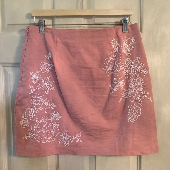 Loft Pink with White Embroidered Flower Print Lined Skirt - EUC - Picture 6 of 7